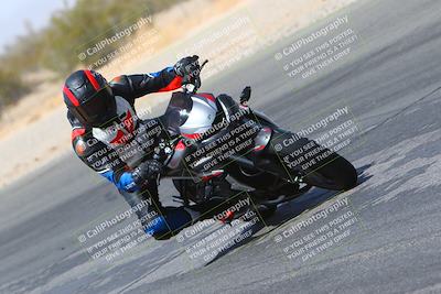 media/Mar-28-2022-Superbike Trackdays (Mon) [[b8603d0f67]]/Open Track Time/Turn 3 Inside/